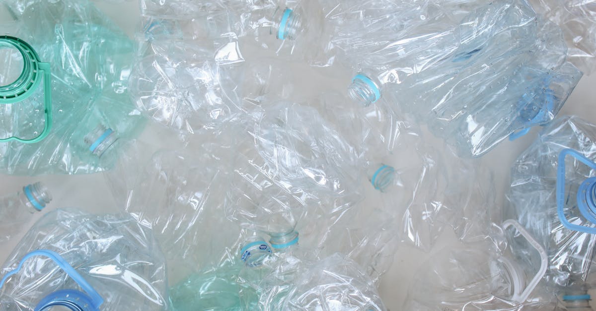 découvrez tout sur les plastiques : types, usages, avantages et impacts environnementaux. apprenez comment recycler et réduire votre empreinte plastique pour un avenir durable.
