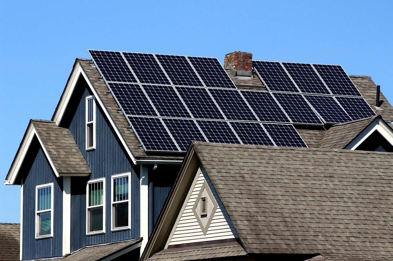découvrez des solutions d'énergie renouvelable pour votre maison, afin de réduire votre impact environnemental et économiser sur vos factures d'énergie.