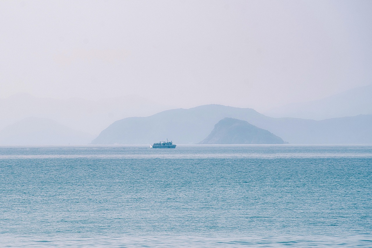 découvrez le minimalisme : un art de vivre qui privilégie la simplicité, l’essentiel et l’harmonie pour une vie plus zen et épanouie.