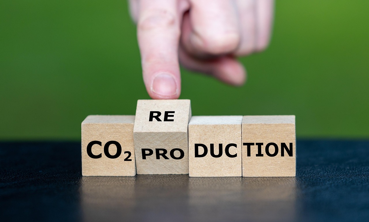 découvrez ce qu'est l'empreinte carbone, comment elle est calculée et les moyens de la réduire pour contribuer à la protection de l'environnement.