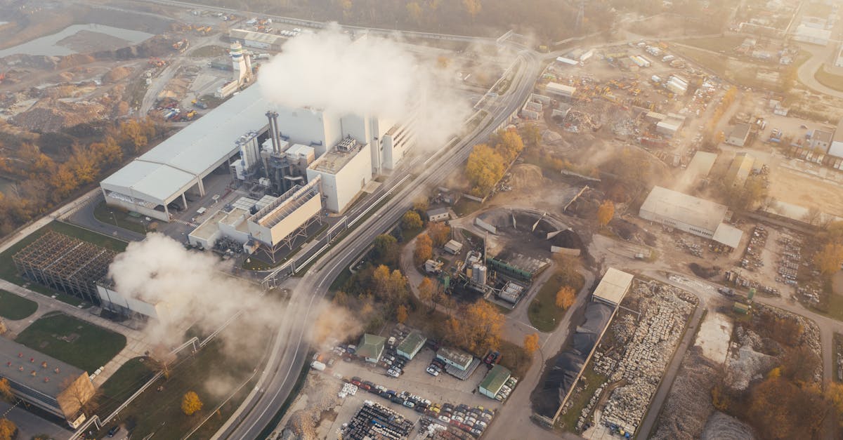 découvrez les enjeux et les mécanismes de la tarification du carbone, une stratégie essentielle pour lutter contre le changement climatique en incitant les entreprises à réduire leurs émissions de co2. apprenez comment cette approche économique peut favoriser la transition vers une économie plus verte et durable.