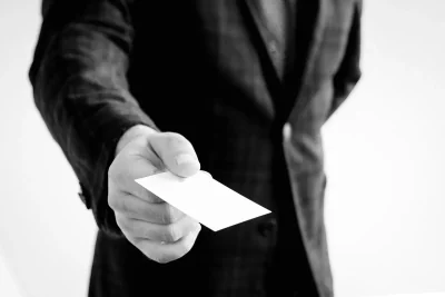 Offrir des cadeaux d’entreprise en fin d’année : un choix stratégique pour un impact durable
